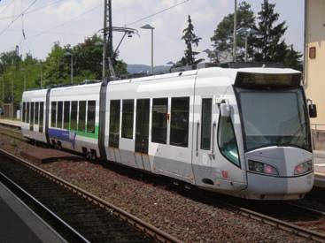 tramwajowych na peronach. Prace wykonano między sierpniem 2005 r. i sierpniem 2007 r. kosztem 25,6 mln euro.