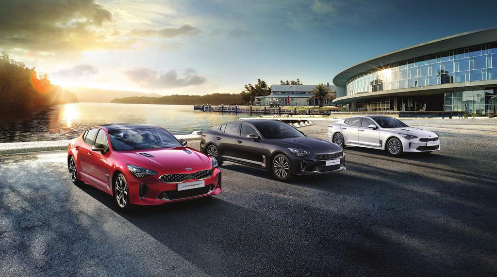 trzy OBLICZA DOSKONAŁOŚCI Wszystkie wersje nowej Kia Stinger przepełnia duch klasy Gran Turismo, a najnowsze rozwiązania gwarantują niesamowite wrażenia.