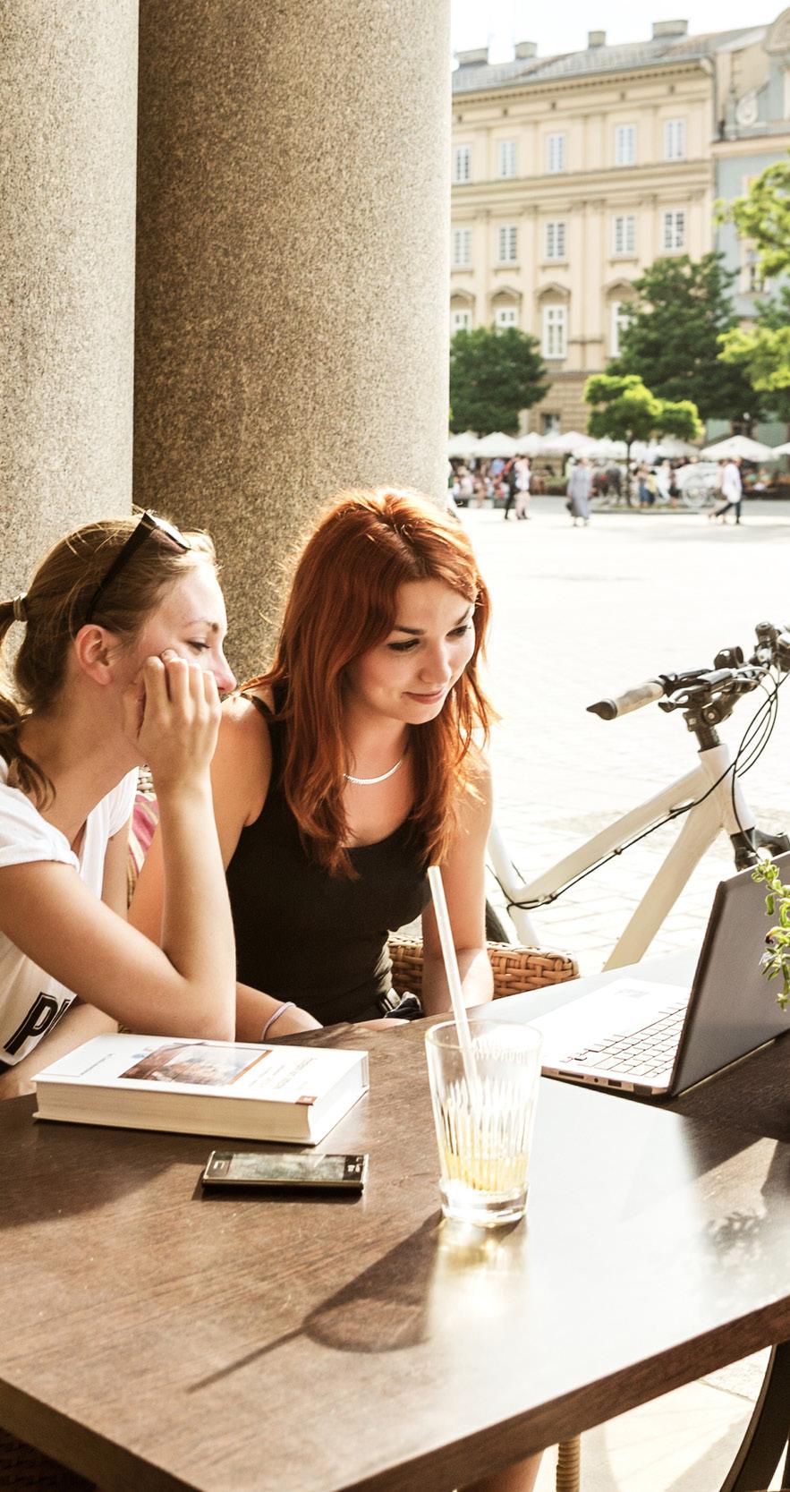 Co to jest kognitywne centrum kontaktu? Każda część doświadczenia klienta i agenta w kognitywnym centrum kontaktu wykorzystuje analizy.
