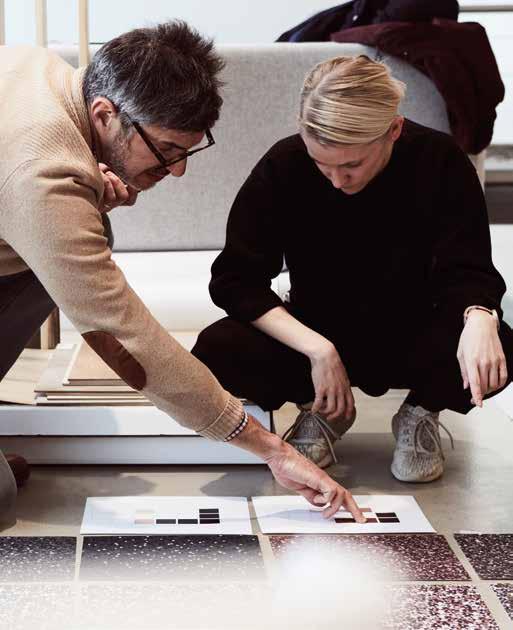 Instalacja Tarkett w Stockholm Furniture & Light Fair 2018, zalążek nadchodzących wydarzeń. Harmonia pomiędzy materiałem i kolorem jest rzadkością - to jest cel iq Surface.