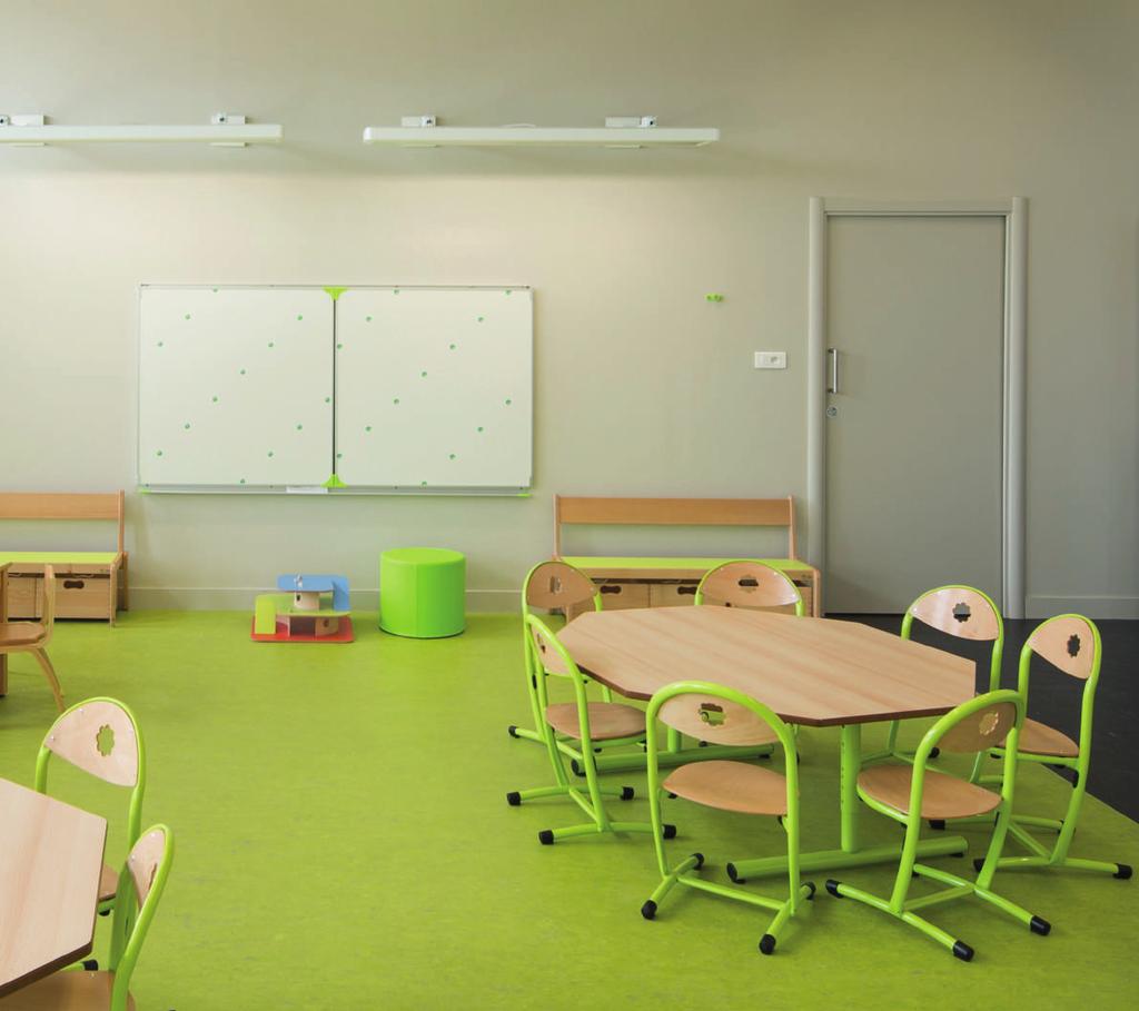 ROZWIĄZANIE LINOLEUM VENETO SILENCIO xf² CEL: ZDROWSZE ŚRODOWISKO EDUKACYJNE DZIĘKI REDUKCJI EMISJI ZANIECZYSZCZEŃ Określ pokrycia podłogowe, które pomagają poprawić jakość powietrza w