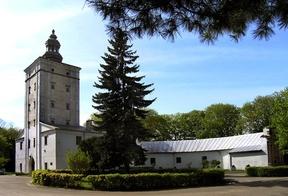 Biała Podlaska Alba ducalis Miasto od schyłku XVI do początku XIX w. stanowiło część olbrzymiej fortuny nieświeskiej linii rodu Radziwiłłów.