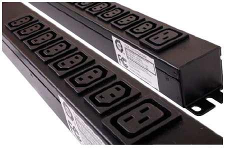 Inteligentne urządzenia PDU (Power Distribution Unit) dla zestawów SmartZone Idealne dla istniejących centrów danych Inteligentne urządzenia PDU dla zestawów SmartZone zapewniają kompletne