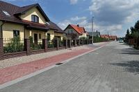 [1] Ponad 13,8 mln zł przeznaczono w 2015 roku w Toruniu na budowę i modernizację sieci dróg lokalnych. Ekipy drogowe pracowały w kilku dzielnicach naszego miasta.
