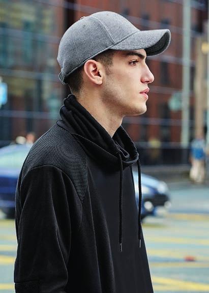 B677 B674 CZAPKA Z DASZKIEM JERSEY ATHLEISURE CZAPKA 6-PANELOWA Z WEŁNY MELTON Bawełna Dżersej / Średni profil, 6 paneli / Odczepiana metka TearAway ułatwiająca przemetkowanie