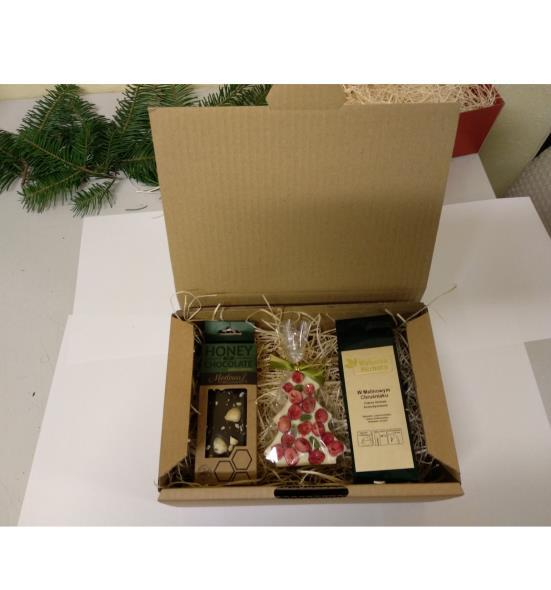 Id: 41 G Choinka z czekolady Czekolada deserowa orzechy laskowe 100g Od 20 szt.