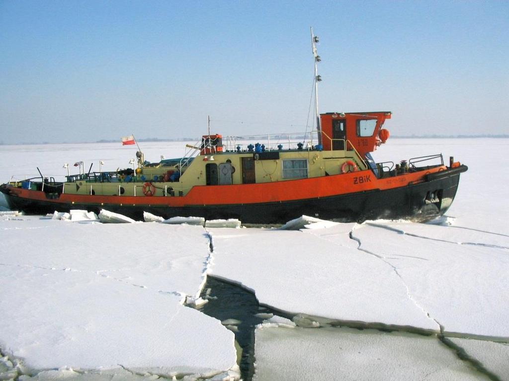 Zdjęcie 14 Lodołamacz Żbik podczas