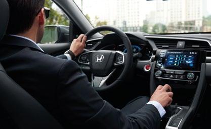Wśród nich warto wymienić pokładowy system informacyjnorozrywkowy Honda CONNECT z 7-calowym ekranem dotykowym, jak również dwustrefową klimatyzację, czy podgrzewane przednie i tylne fotele oraz