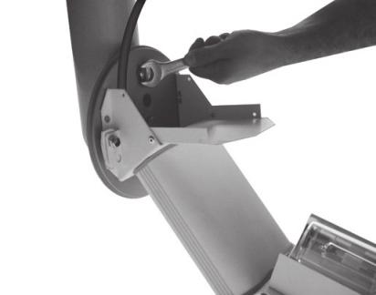 por un cable flexible suministrado