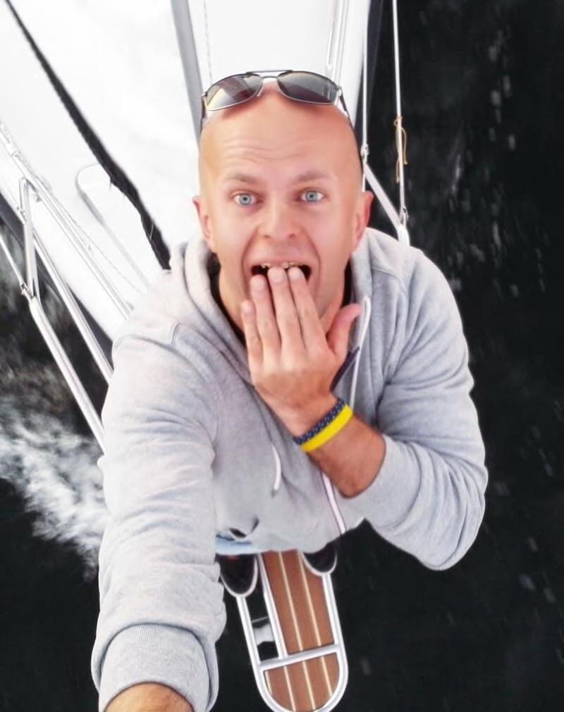 Skiperzy - trenerzy :) Bartek Madej Doświadczony żeglarz, menadżer,