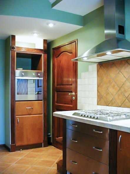 tel. 22 814-04-40, info@bik.com.