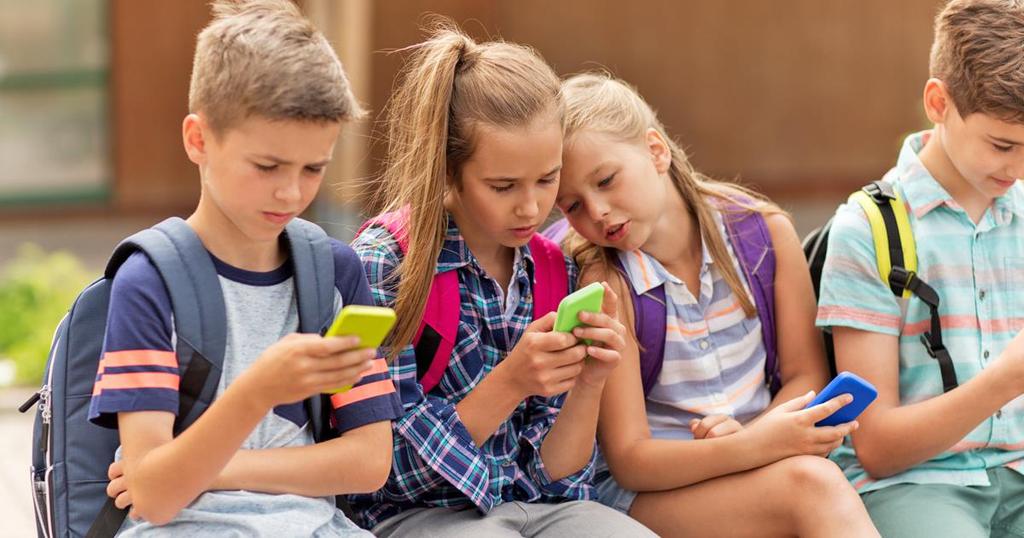 Dzieci i multimedia twarde zasady najpierw nauka, później rozrywka