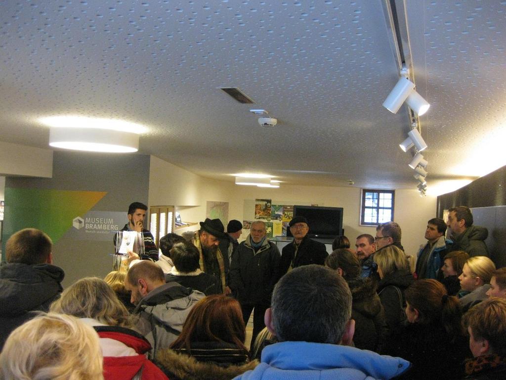 Muzeum Bramberg Dzień trzeci (10.12.2013 r.) Wizytą w Mountain Farmer s Museum Z Bach w Wildschonau zaczął się trzeci dzień wyjazdu.