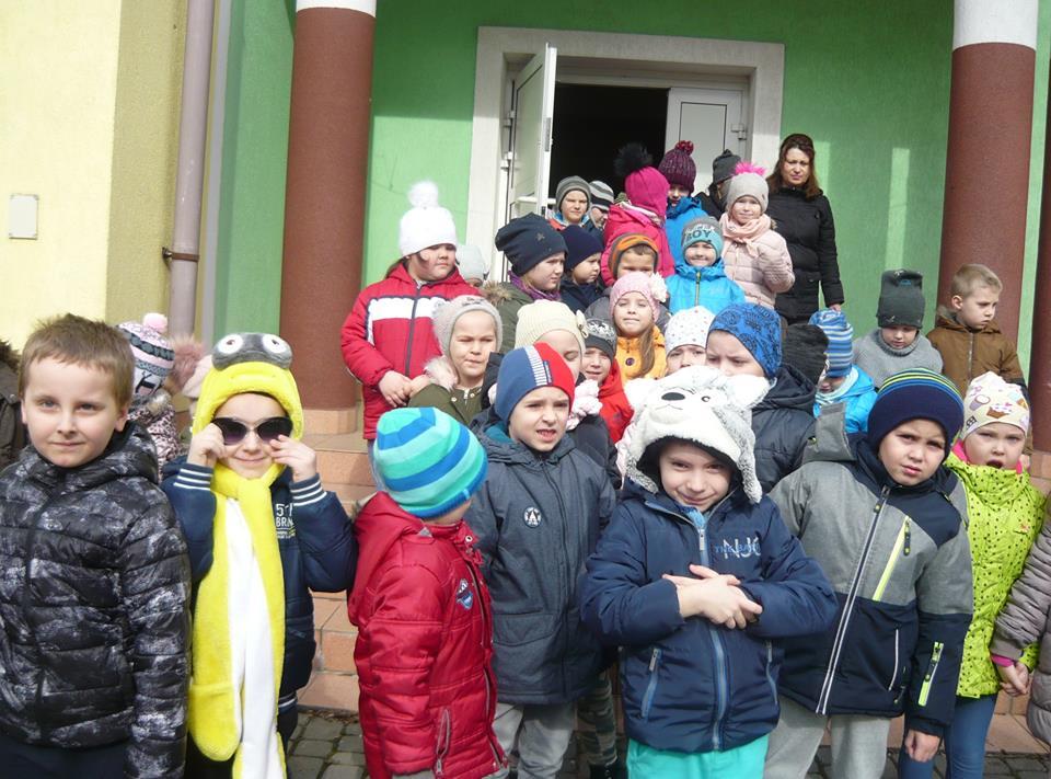 rozgrywki w unihokeja dziewcząt, mecz piłki nożnej chłopców i mecz piłki w siatkowej Najzdolniejsi