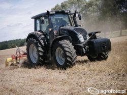 Sztabin) odpoczywają więcej niż inni rolnicy, ale wiemy, że najchętniej pracują oni maszynami marek Case IH i Zetor. Ich ulubione modele to Zetor Proxima 90 i Case IH Farmall 85A.