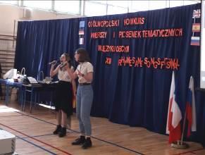to Pani Marzena Tomankiewicz z XVI LO w Warszawie oraz Pani Anna Grzonkowska oraz Pani Halina Wójcik ze Szkoły La Fontaine II miejsca nie przyznano III miejsce: Zespół uczniów (15 uczestników) z XVI