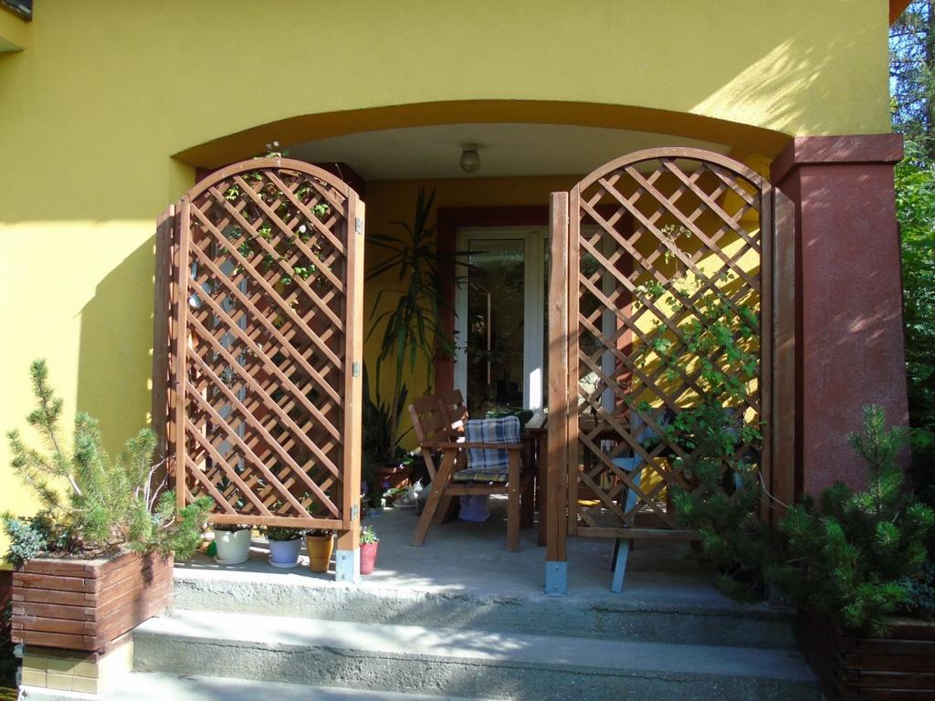 tel. 730 800 273, zapytanie@magichouse24.