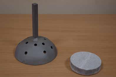 Capacity of SMALL DEGASSING / REFINING PLUNGER is 25
