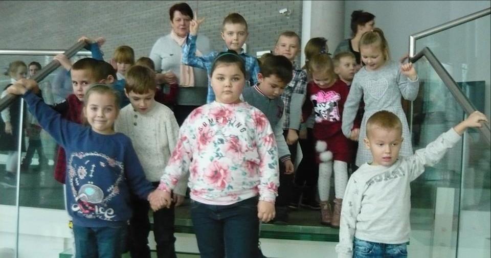 pierwszaki w dniu 15 01 2019 r w Operze i Filharmonii Podlaskiej w Białymstoku Ciekawa gra aktorska, efekty akustyczne i wizualne wywarły na dzieciach ogromne wrażenie, poruszyły ich wyobraźnię