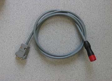 Standardowo rejestrator wyposażony jest w następujące przewody: a) Kabel transmisyjny połączenie Rejestrator - komputer Funkcja Nr pinu DB9F Rx 3 GND 5 Tx 2 Kabel służy do połączenia rejestratora z