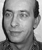 Tomasz Szostek, ur. 28 XI 1966 r. w Radomiu.1982-1989 kolporter niezależnej prasy i książek.