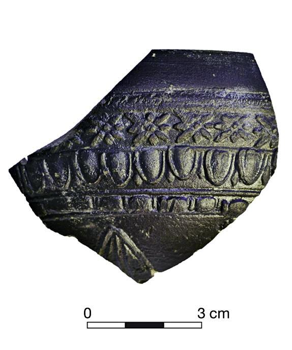 MARCIN MATERA, PAWEŁ LECH, ELŻBIETA SROCZyńSKA fig. 6. fragment of a Megarian bowl, inv. no. T.XXv.15.20p (photo by P. Lech). Ryc. 6. fragment czarki megaryjskiej, nr inw. T.XXv.15.20p (fot. P. Lech). fig. 7.