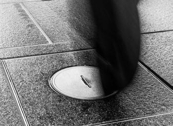 Jakie są możliwe metody mycia podłogi? Różne rodzaje kaset zasilających nadają się do mycia na mokro, wilgotno i sucho, część z nich również do podłóg czyszczonych maszynowo.