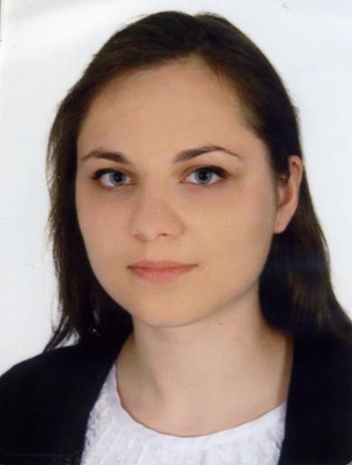 Julia Perlak absolwentka klasy IIIa, klasa biologicznochemiczna, średnia 5,0, zachowanie wzorowe, Finalistka Zawodów Centralnych XXX Olimpiady Wiedzy Ekologicznej w roku szkolnym 2014/2015, I miejsce