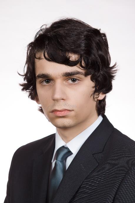 Wojciech Szczepanik absolwent klasy IIIc, klasa matematycznofizyczno-informatyczna, średnia