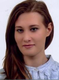 Kinga Surma absolwentka klasy IIIg, klasa matematycznojęzykowa, średnia