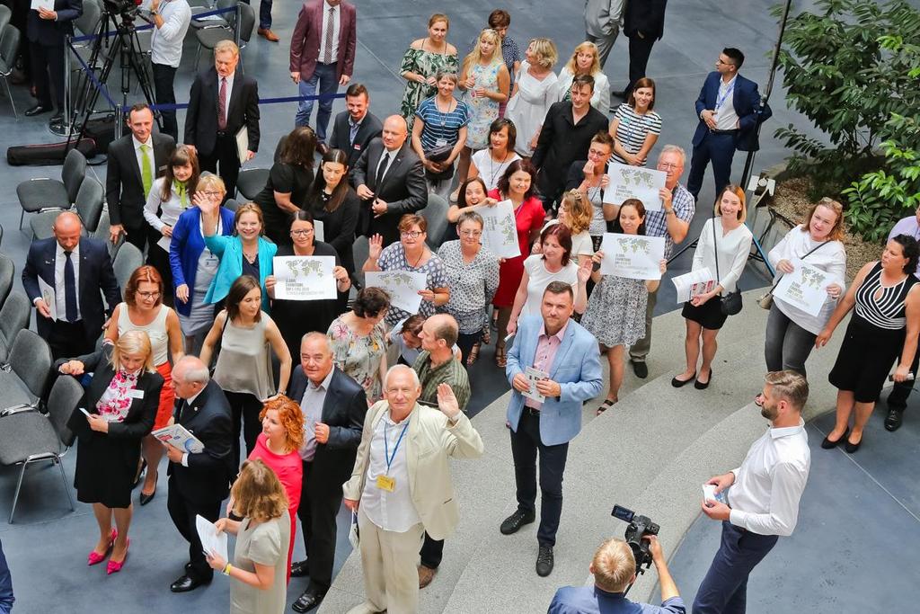 Z D J Ę C I A P A N O R A M I C Z N E Z O Z N A C Z E N I E M Propozycja zdjęcia 360 o na wykonanych przez naszego członka SuperExpo.