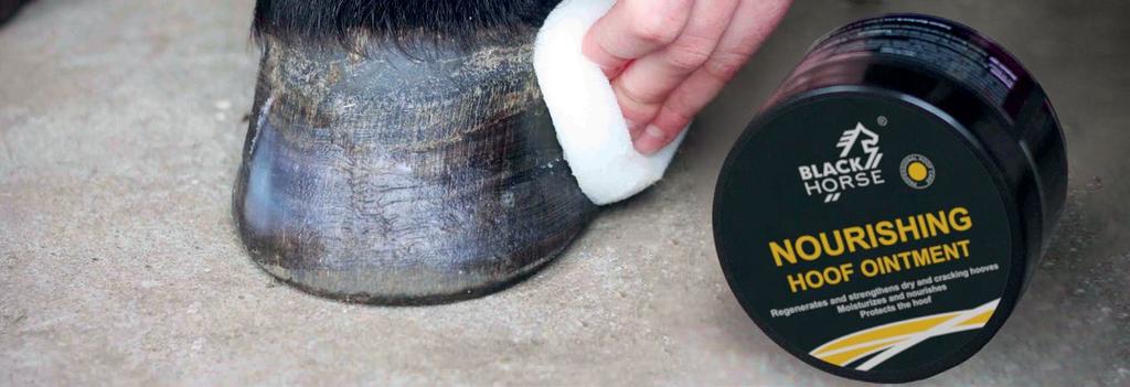 Odżywcza maść do kopyt Odżywcza maść do kopyt Black Horse jest zalecana zwłaszcza do pielęgnacji kopyt bez połysku, suchych, wolno rosnących oraz z tendencją do pękania i kruchości rogu.