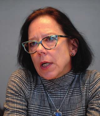 DEBATA ŚWIAT LEKARZA wych terapii. Jeszcze 15 lat temu leki biologiczne były tylko w badaniach klinicznych, dziś uważamy je za standardową terapię.