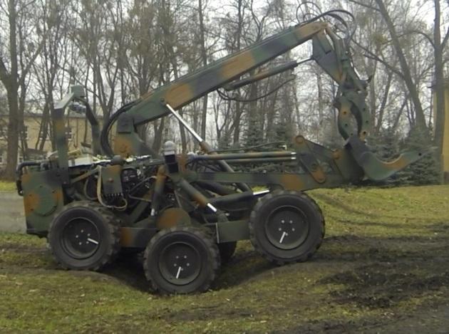 rów, rysunku 8- pokonywanie przeszkody terenowej typu zbocze, rysunku 9 - pokonywanie przeszkody terenowej typu wał ziemny.