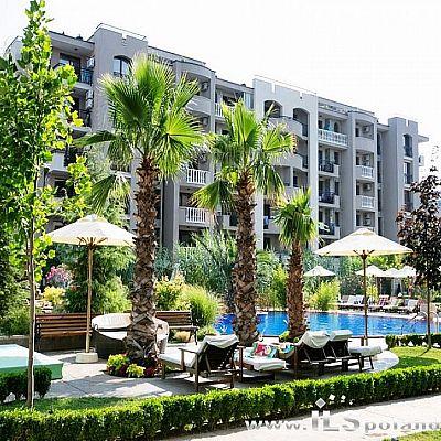 wyjątkowym kompleksie apartamentowym CASCADAS, położonym 600 m