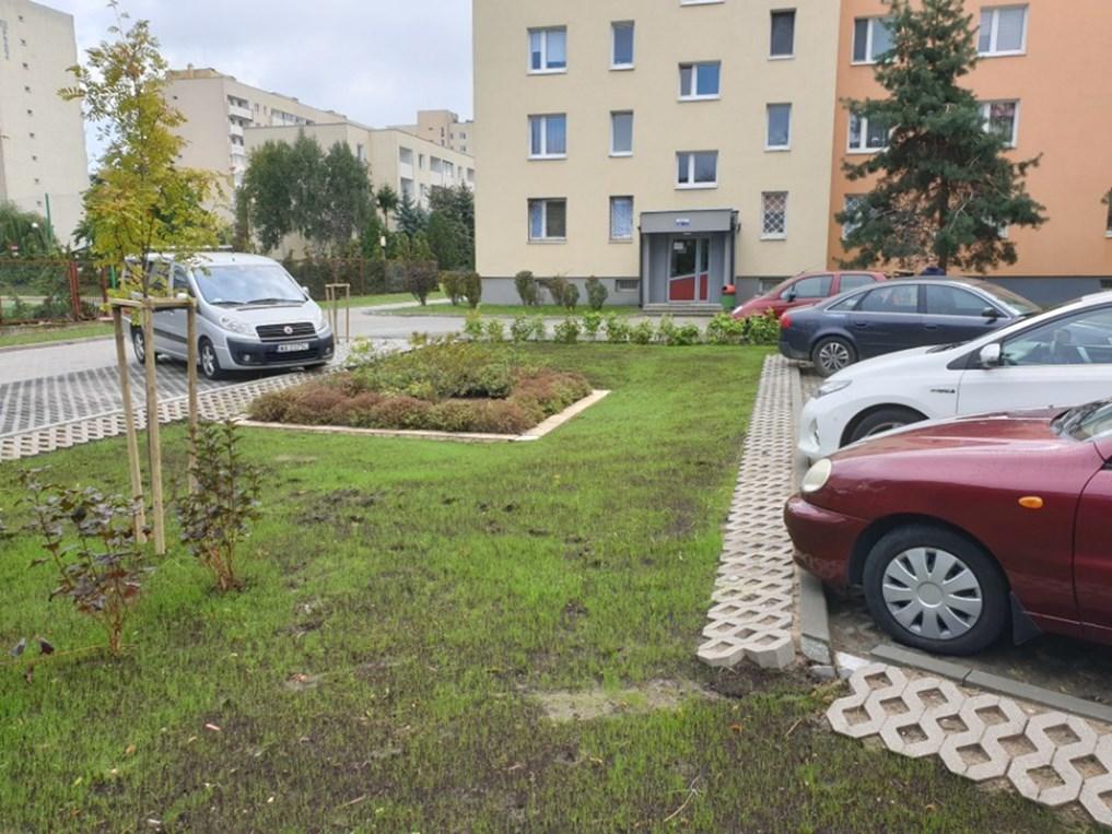 Śreniawitów 5 i 7 wymieniona zostanie wewnętrzna linia zasilająca instalacje elektryczne WLZ wraz z tablicami rozdzielczymi. Do końca roku zostanie wykonane nowe przyłącze wody do budynków przy ul.