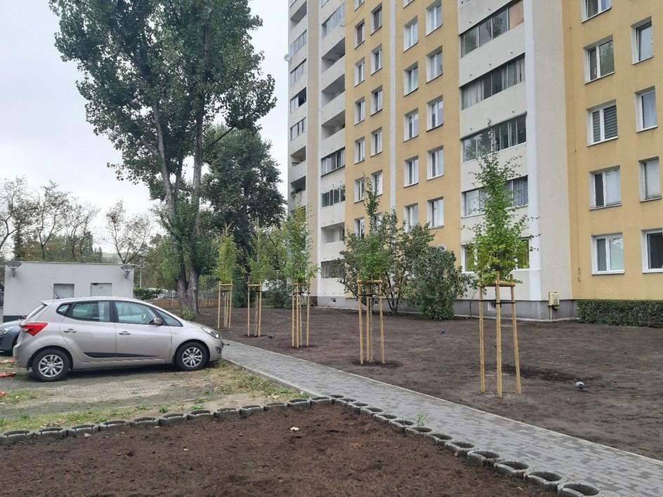 Osiedle Kijowska Osiedle Kijowska w iele osób spośród mieszkańców Osiedla Kijowska posiada samochody, które chcieliby parkować możliwie najbliżej miejsca zamieszkania.