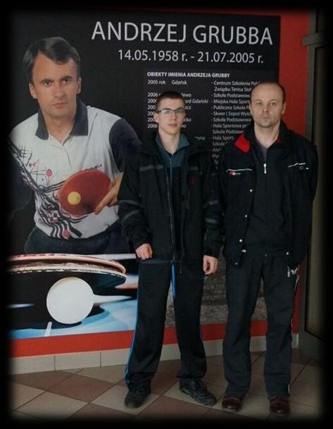 Robert zagrał bardzo dobrze, w grupie wygrał z Delektą Łukaszem (Jezioro Tarnobrzeg) 3:0, Kopeć Adamem (Start Katowice) 3:1, przegrał z Mazuryk Pawłem (Jezioro Tarnobrzeg) 0:3 i awansował do