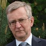 36 Jak powinien zmieniać się Warsztat Projektanta? 5. Wyposażenie warsztatu pracy projektanta: oprogramowanie Czy tylko AutoCad i programy branżowe w branży sanitarnej dla instalacji i sieci.
