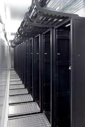 SmartShelter Container 5 nowych konfiguracji All-in-one, Value priced solutions Ideal for applications in remote areas Schneider has