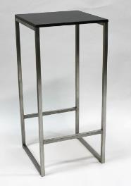 18. Stół I Liczba: łącznie minimum 11 szt. Materiał: drewno Wymiary (+/- 10 cm): 200 cm x 100 cm x 80 cm (dł./głęb./wys.) - 6 szt.