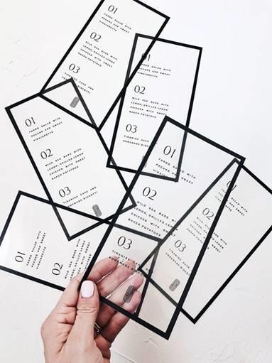 12. Karta menu na Galę Nakład: 200 szt Projekt: Wykonawca opracuje min. 3 projekty graficzne spójne z oznakowaniem stołów oraz winietkami, zgodnie z sugestiami Zamawiającego.