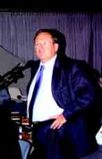 FOTOGRAFICZNY SERWIS ARTURA KRZYWKOWSKIEGO XXIII KONGRES ESC SZTOKHLOM 2001 Mówił do nas (m.in.) Patrick Serreuys...... a w przerwach zachwycaliśmy się sztuką... ratory.