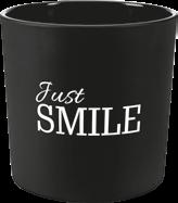 Trzy odsłony zapachowe do wyboru: JUST SMILE to słodkie nuty brzoskwini i karmelu; FOLLOW YOUR DREAMS tworzy
