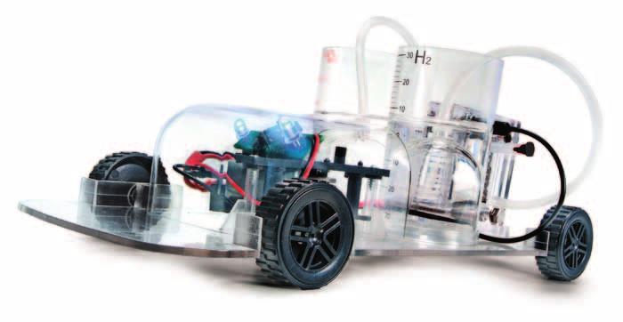 Electrolyte Membrane). Możemy obserwować tworzenie się tlenu i wodoru w dwóch transparentnych pojemnikach z wodą umieszczonych z tyłu pojazdu.