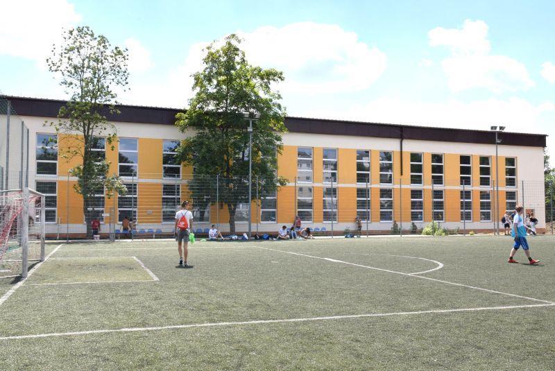 8. Przebudowa i rozbudowa sali gimnastycznej wraz z częścią dydaktyczną Liceum