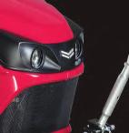 Trudny teren wymaga Yanmar a SA424; kompaktowego traktora