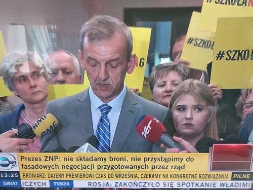 Oświadczenie Sławomira Broniarza Dzisiaj w Sejmie mamy do czynienia z próbą finalnego demontażu polskiego systemu edukacji.