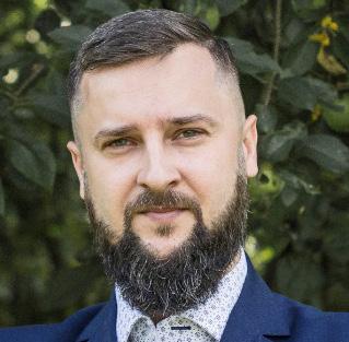prowadzeniem szkoleń dla nowych programistów i integratorów.