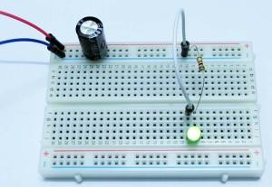 Zespół Szkół Mechanicznych w Namysłowie Eksploatacja urządzeń elektronicznych Temat ćwiczenia: Kondensator i cewka w praktyce Imię i nazwisko Nr ćw 17 Data wykonania Klasa 2TEZ Grupa Zespół OCENY